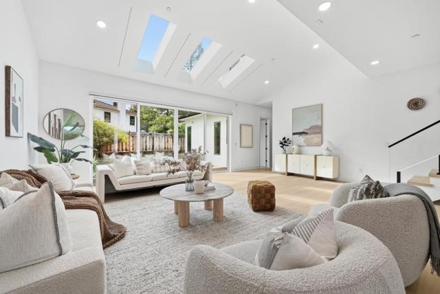 395 Martens Avenue, Mountain View CA: https://media.crmls.org/mediaz/a1a187ee-2a7a-4a12-b001-9fd03b43a4ec.jpg