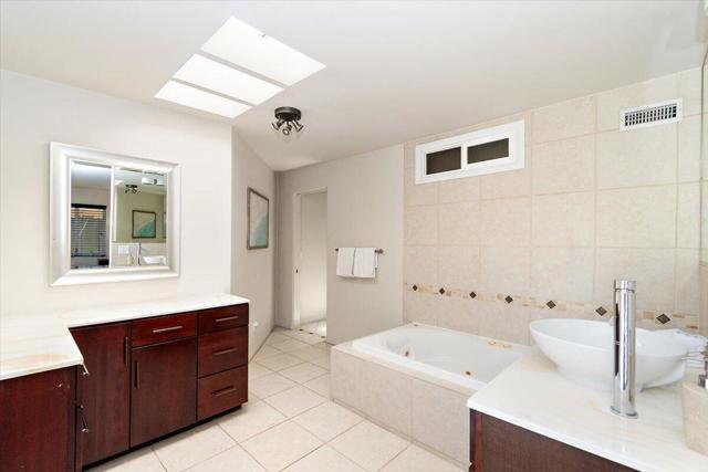 2030 E Amado Road, Palm Springs CA: https://media.crmls.org/mediaz/a1a19831-704c-41ed-a417-cad95e63fb52.jpg