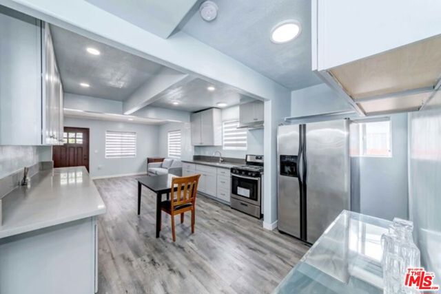 1726 W 37th Place, Los Angeles CA: https://media.crmls.org/mediaz/a1a19e7c-8813-46b4-94bb-2d03b593c1c8.jpg