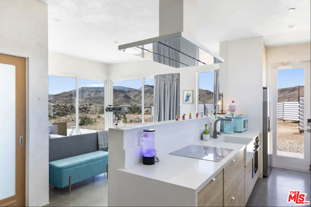 5215 Pioneertown Road, Pioneertown CA: https://media.crmls.org/mediaz/a1a2d2bf-6f0d-4df1-ab86-f7515a0dba50.jpg