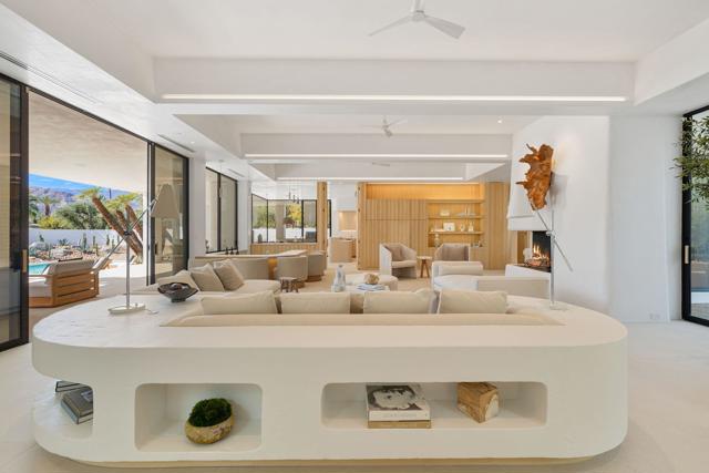 71000 Tamarisk Lane, Rancho Mirage CA: https://media.crmls.org/mediaz/a1a30100-300d-464e-ae57-498074b566c3.jpg