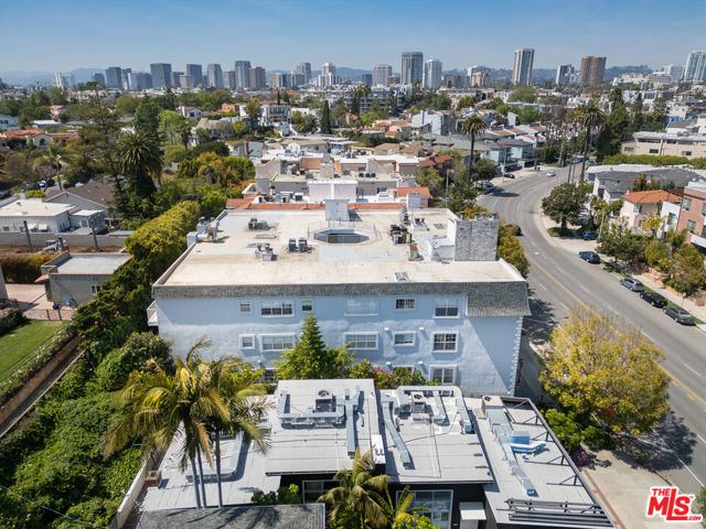 2025 S Beverly Glen Boulevard, Los Angeles CA: https://media.crmls.org/mediaz/a1a361e7-7d42-49e8-b544-58fc42fd3476.jpg