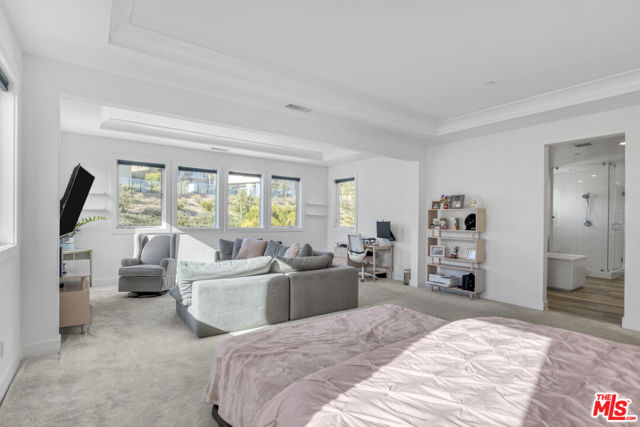 12333 N Finch Court, Porter Ranch CA: https://media.crmls.org/mediaz/a1a39d3b-0b59-4de8-a0d6-7a09745a4194.jpg