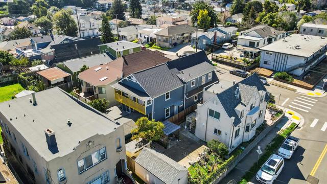 1206 E 23rd St, Oakland CA: https://media.crmls.org/mediaz/a1a3a58f-64e1-414e-8ad9-91e7e17286be.jpg