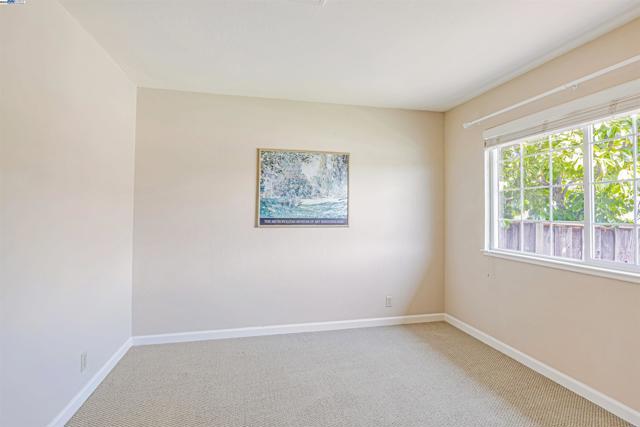 3335 Cornish Ct, Fremont CA: https://media.crmls.org/mediaz/a1a4ce61-d1e9-40aa-bd0e-e33a46730f56.jpg