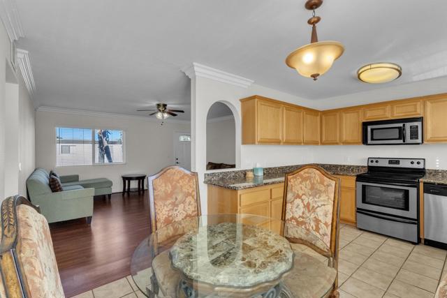 Detail Gallery Image 7 of 32 For 1000 S Mollison Ave #12,  El Cajon,  CA 92020 - 3 Beds | 2 Baths