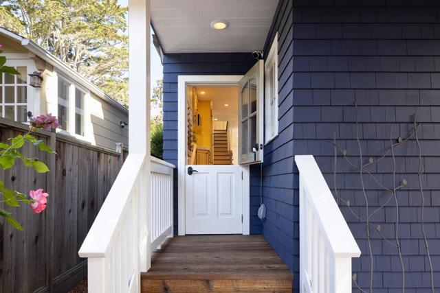 0 Guadalupe 4 NW of 1st, Carmel CA: https://media.crmls.org/mediaz/a1a5acea-5a58-41ba-80c0-d60fa257a48a.jpg