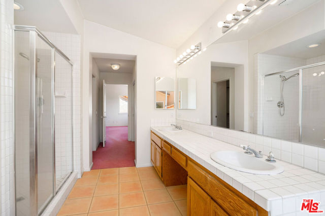 6615 Kentwood Bluffs Drive, Los Angeles CA: https://media.crmls.org/mediaz/a1a608b0-c58f-432c-b631-6a3f3a8fbaaa.jpg
