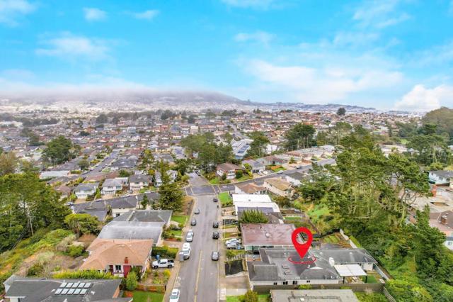 2781 Saint Cloud Drive, San Bruno CA: https://media.crmls.org/mediaz/a1a6347f-8b88-4378-8e01-d9aa54258232.jpg