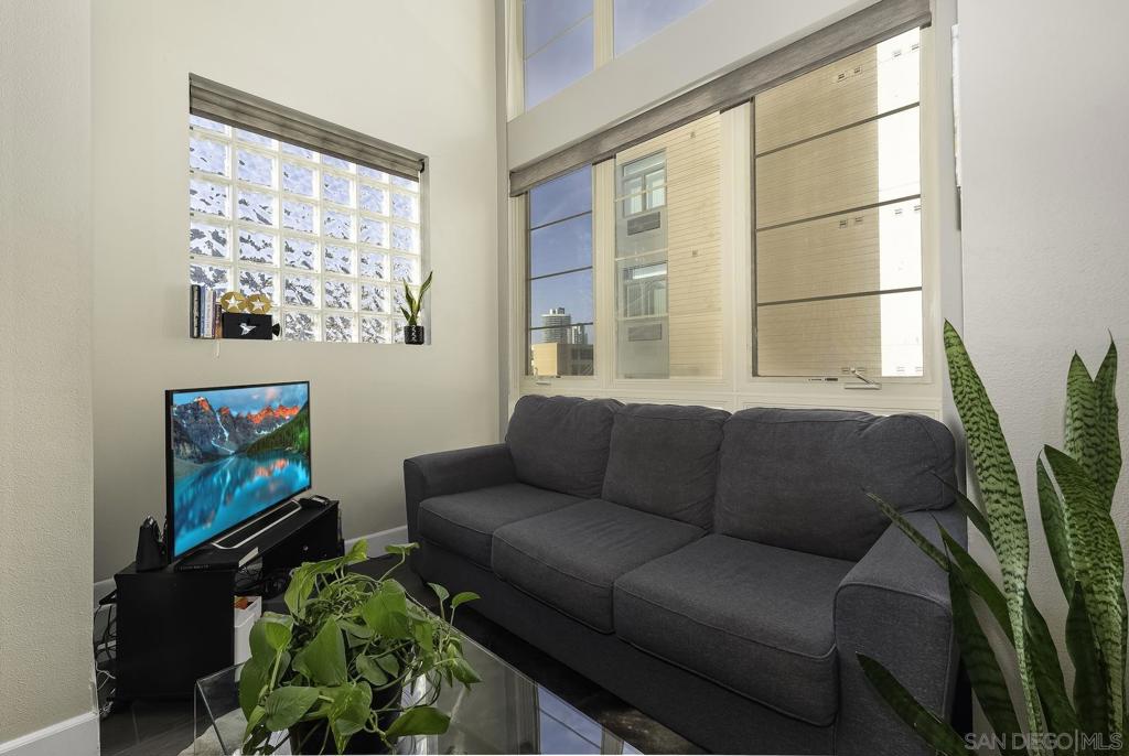 1480 Broadway - photo 9
