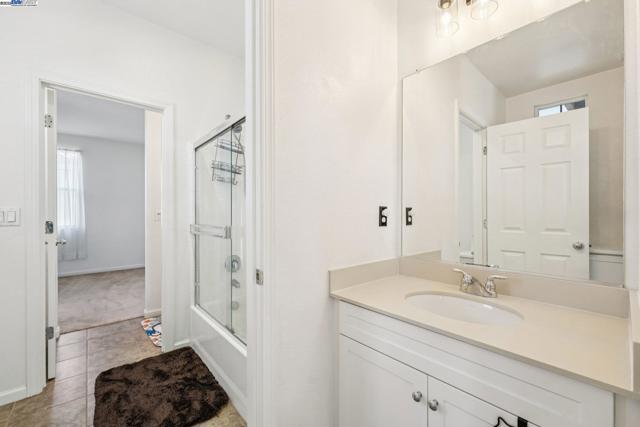 4778 Hawkins St, Antioch CA: https://media.crmls.org/mediaz/a1a68f1a-031c-47ed-8b34-4f31896abd58.jpg