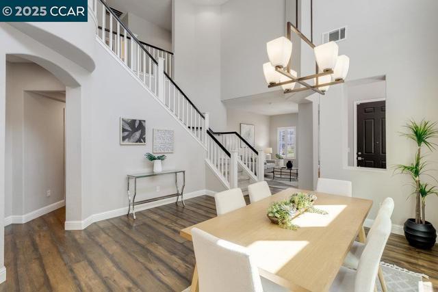 113 St Laurent Ct, Martinez CA: https://media.crmls.org/mediaz/a1a6c556-0717-4984-a604-2736f21524d9.jpg