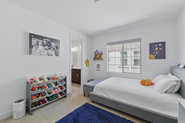 410 E Redberry Place, Mountain House CA: https://media.crmls.org/mediaz/a1a749f3-6e7c-42f3-b5af-d77cff81dd7e.jpg