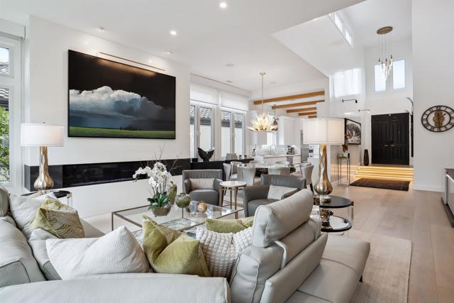 3334 Caminito Cabo Viejo, Del Mar CA: https://media.crmls.org/mediaz/a1a7779d-3679-43f7-972d-ad51c1cf7333.jpg