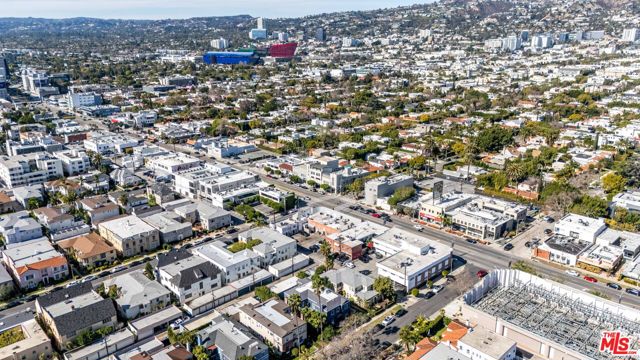 139 N Harper Avenue, Los Angeles CA: https://media.crmls.org/mediaz/a1a7f848-9393-40a9-8a78-11efd3a2b448.jpg