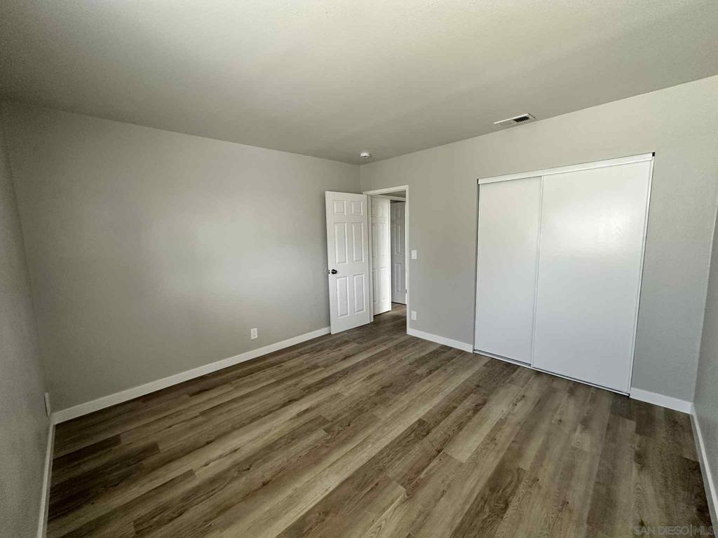 MLS #250037927SD image #16