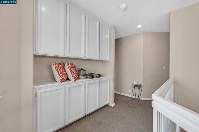 967 Heather Ln, San Lorenzo CA: https://media.crmls.org/mediaz/a1ab079c-1199-415b-b30f-72c698a7a6b7.jpg