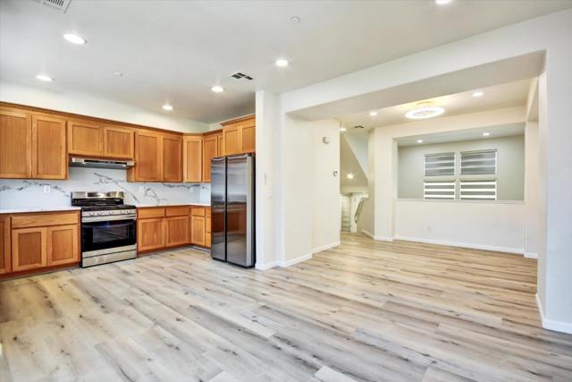 18437 Opal Lane, Morgan Hill CA: https://media.crmls.org/mediaz/a1aba97c-d771-40d7-9c2f-72a442b90089.jpg