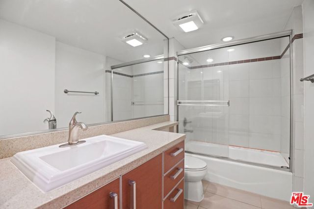 1500 Purdue, Los Angeles CA: https://media.crmls.org/mediaz/a1ac2adb-702f-4e24-bdae-9c5f41727c9b.jpg