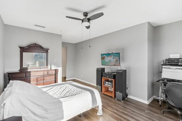 32780 Presidio Hills Ln, Winchester CA: https://media.crmls.org/mediaz/a1ac3116-f7ab-4048-8986-b860273f4036.jpg