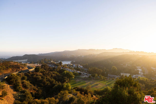 6300 Mulholland Highway, Los Angeles CA: https://media.crmls.org/mediaz/a1ad13d1-288f-4caf-b2b5-ff8bbb3ca49c.jpg