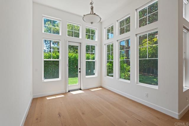 Detail Gallery Image 14 of 75 For 2327 Falkirk Row, La Jolla,  CA 92037 - 3 Beds | 3/1 Baths