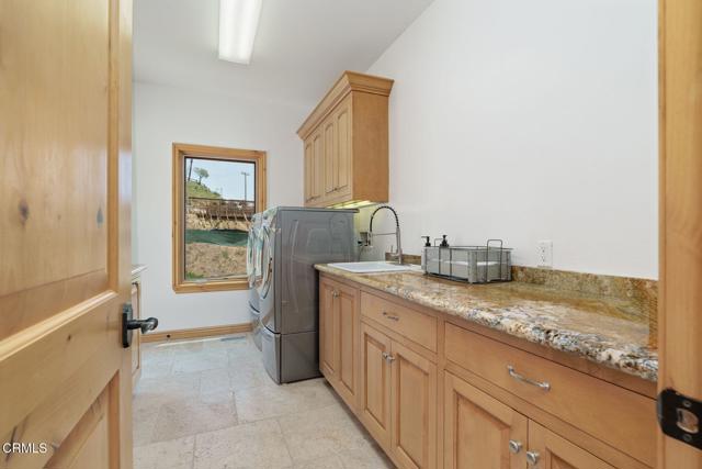 300 N Kalorama Street, Ventura CA: https://media.crmls.org/mediaz/a1af4c58-62de-4809-9643-c1e72d8263a0.jpg