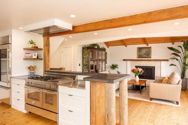 628 Alsace Loraine Avenue, Half Moon Bay CA: https://media.crmls.org/mediaz/a1b1b830-27c0-4faa-9c09-520b2baa55e5.jpg