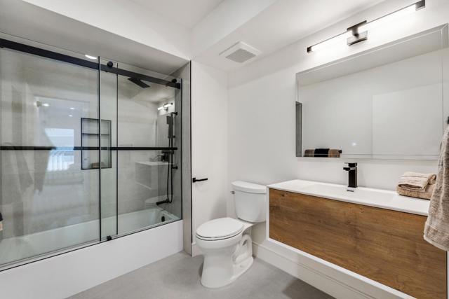 333 Santana Row, San Jose CA: https://media.crmls.org/mediaz/a1b24fbb-737e-4758-9b27-edc7dce5ae29.jpg