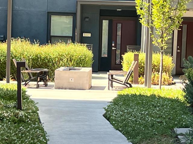 3839 Development Terrace, Fremont CA: https://media.crmls.org/mediaz/a1b2b192-3bf2-4f0e-83b4-4596b25371e3.jpg