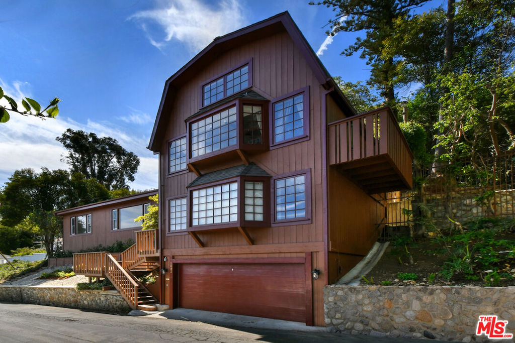 3682 Berry Drive