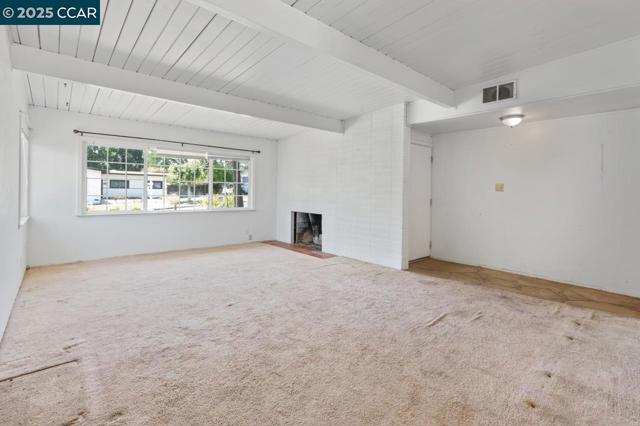 212 Towers Dr, Pacheco CA: https://media.crmls.org/mediaz/a1b2ea54-257d-418d-8636-dc3c2e727949.jpg