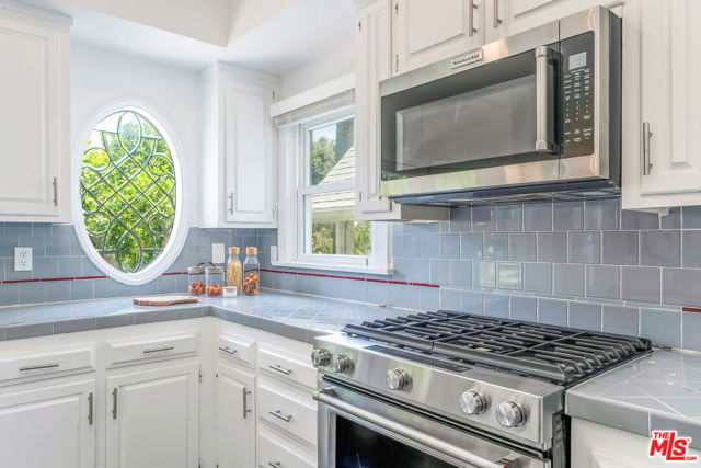 2622 2nd Street, Santa Monica CA: https://media.crmls.org/mediaz/a1b36eec-b756-4938-998b-c1dbb49116af.jpg