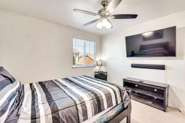 2385 N Mountainside Drive, Los Banos CA: https://media.crmls.org/mediaz/a1b424df-2a5d-4a61-b77c-4deb47099607.jpg
