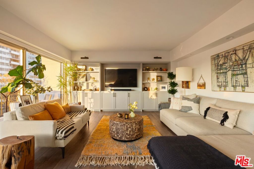 10450 Wilshire Boulevard #7E