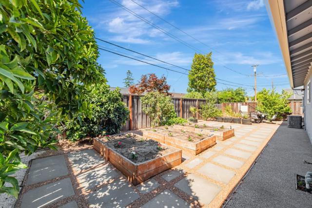5007 Grimsby Drive, San Jose CA: https://media.crmls.org/mediaz/a1b4a806-fb84-4dfa-a48c-9ca3c9d6401f.jpg