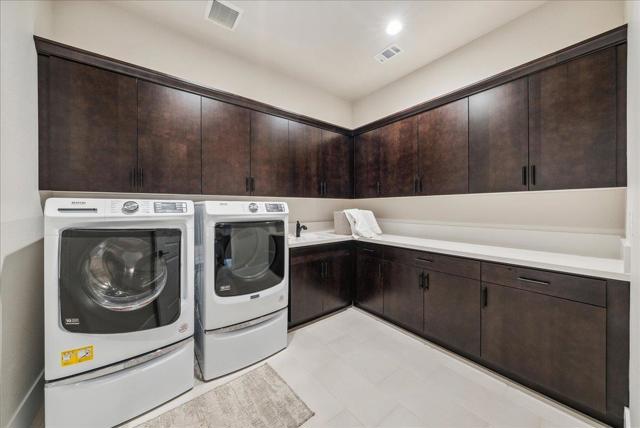 2999 Bluffs Drive, Marina CA: https://media.crmls.org/mediaz/a1b4d2c8-7a5e-4c60-b432-c07741bcf542.jpg