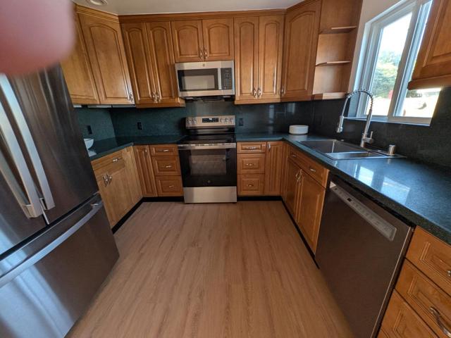 1508 Lodi Avenue, San Mateo CA: https://media.crmls.org/mediaz/a1b578e4-e794-4160-a0ce-90582321eeec.jpg