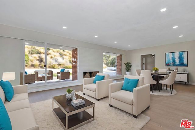 1084 W west Marshall Boulevard, San Bernardino CA: https://media.crmls.org/mediaz/a1b684ba-7d37-41f5-a020-756f7ec49255.jpg