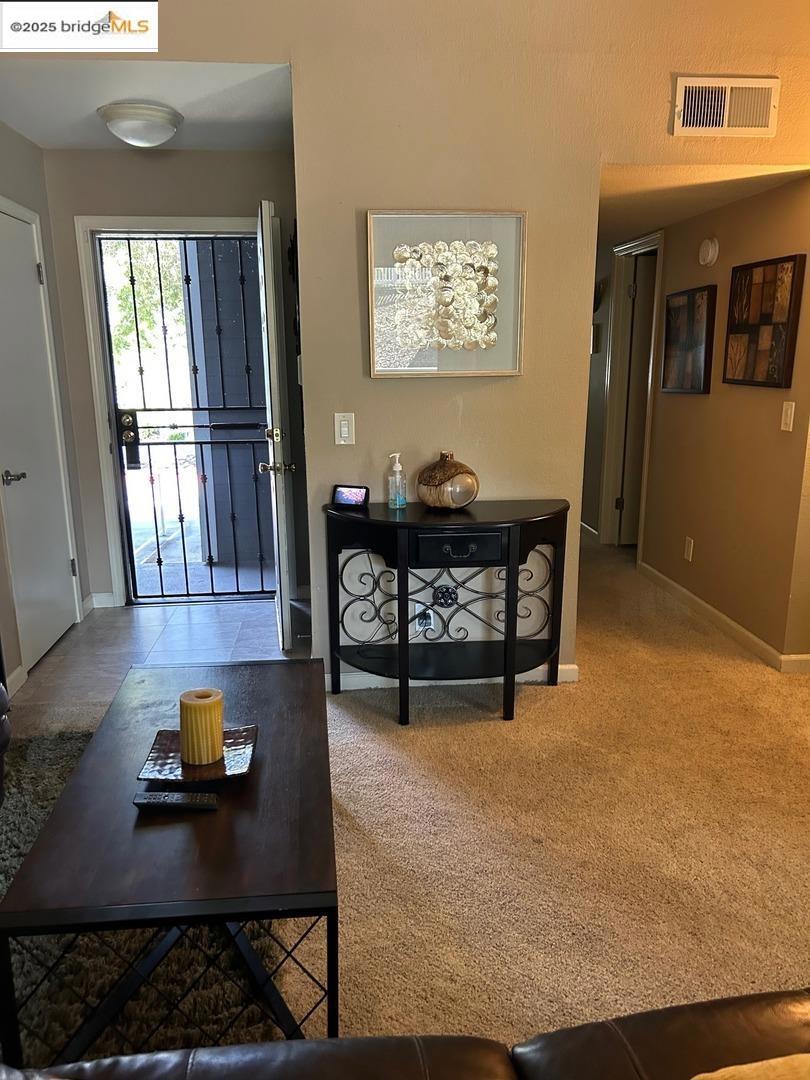 2829 Winding Lane #Upper