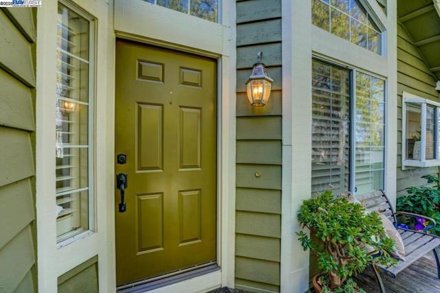 1228 Copper Peak Ln, San Jose CA: https://media.crmls.org/mediaz/a1b78d1e-fba7-4610-aa14-b3ffaa810b1b.jpg