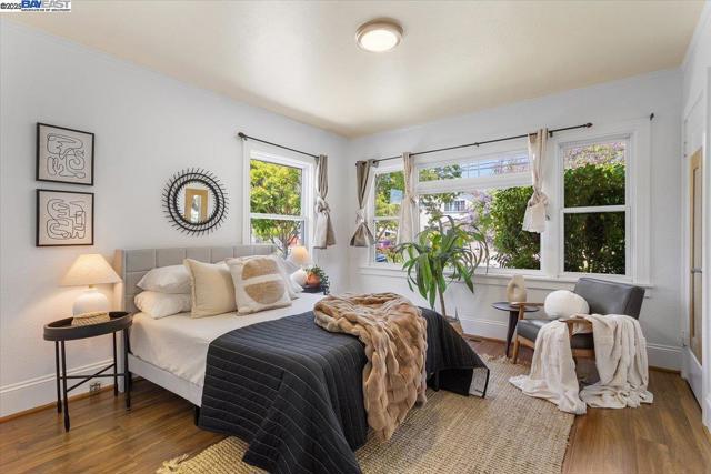 357 Melven Ct, San Leandro CA: https://media.crmls.org/mediaz/a1b7d2f3-ad25-451a-89b8-3505dd6e5f68.jpg