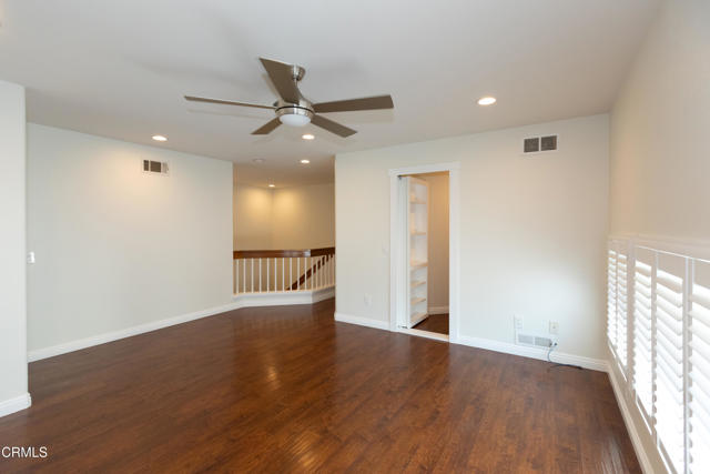 5247 San Francesca, Camarillo CA: https://media.crmls.org/mediaz/a1b7d9d0-e9d2-4929-9703-9cc2de403993.jpg