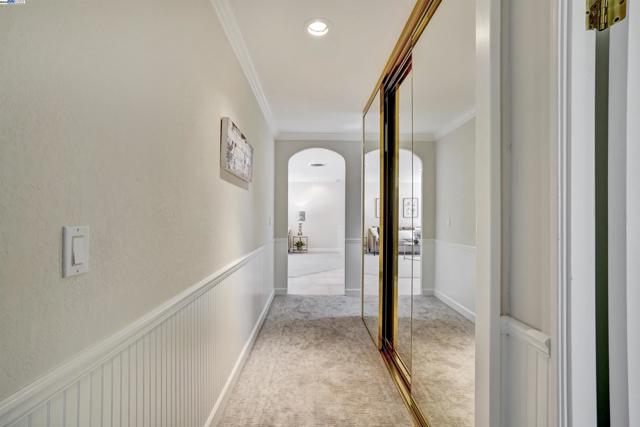 2217 Ptarmigan Dr, Walnut Creek CA: https://media.crmls.org/mediaz/a1ba3039-581b-4b6a-a289-7f98b4684d58.jpg