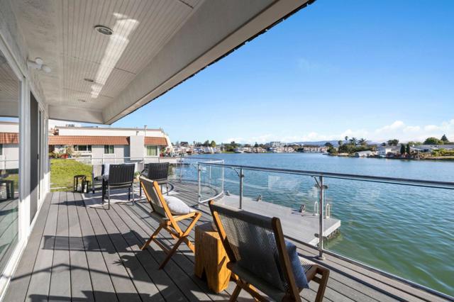 464 Fathom Drive, San Mateo CA: https://media.crmls.org/mediaz/a1ba4964-64f3-4db8-a0f1-3d7bee71b1cb.jpg