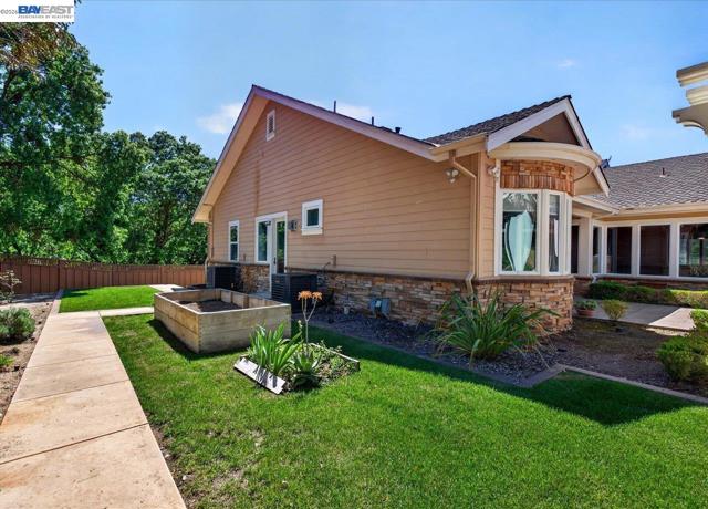 Image 50 of 60 For 920 Happy Valley Rd