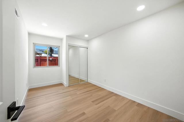 1285 Waxwing Ln, Chula Vista CA: https://media.crmls.org/mediaz/a1bd41e0-f932-405b-8e15-fa1022ac8712.jpg