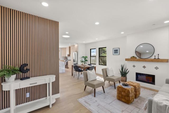 895 Laurel Avenue, Belmont CA: https://media.crmls.org/mediaz/a1bdb293-33c6-4995-ae40-03fb546dbd59.jpg