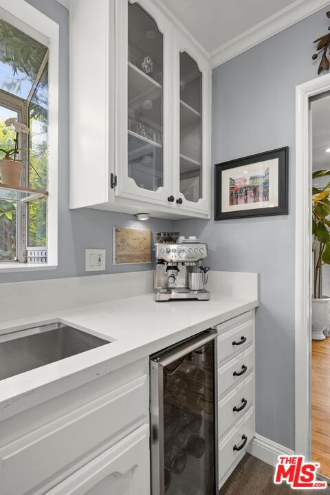 6432 Petit Avenue, Van Nuys CA: https://media.crmls.org/mediaz/a1be2624-05bf-4c66-9d04-3aa6087f793f.jpg