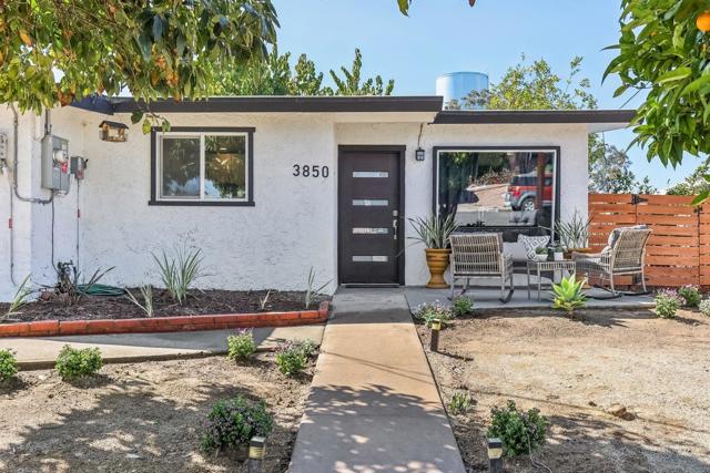 3850 Demus St, San Diego CA: https://media.crmls.org/mediaz/a1bf8ea1-c4a8-457d-827e-351cf314564c.jpg